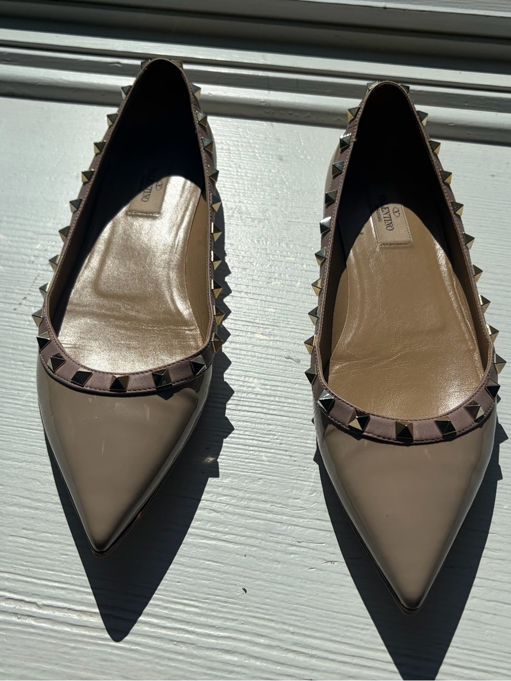 Valentino Rockstud Pointed Toe Flat in nude- size 41 (US Women’s 11)